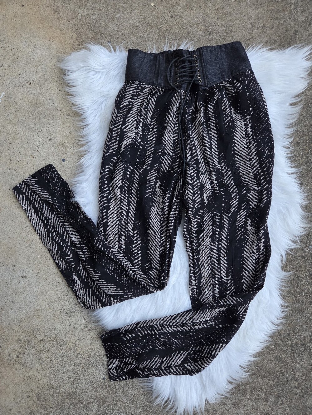 Authentic - Black And Cream High Waisted Pants - Size 5